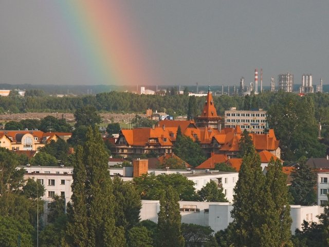 pict1055.jpg - [en]Prievoz, Slovnaft and rainbow[sk]Prievoz, Slovnaft a dúha
